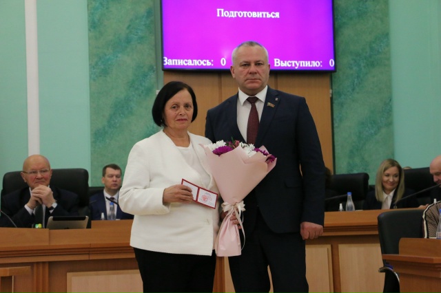 Трое деятелей культуры Брянской области получили почётные звания