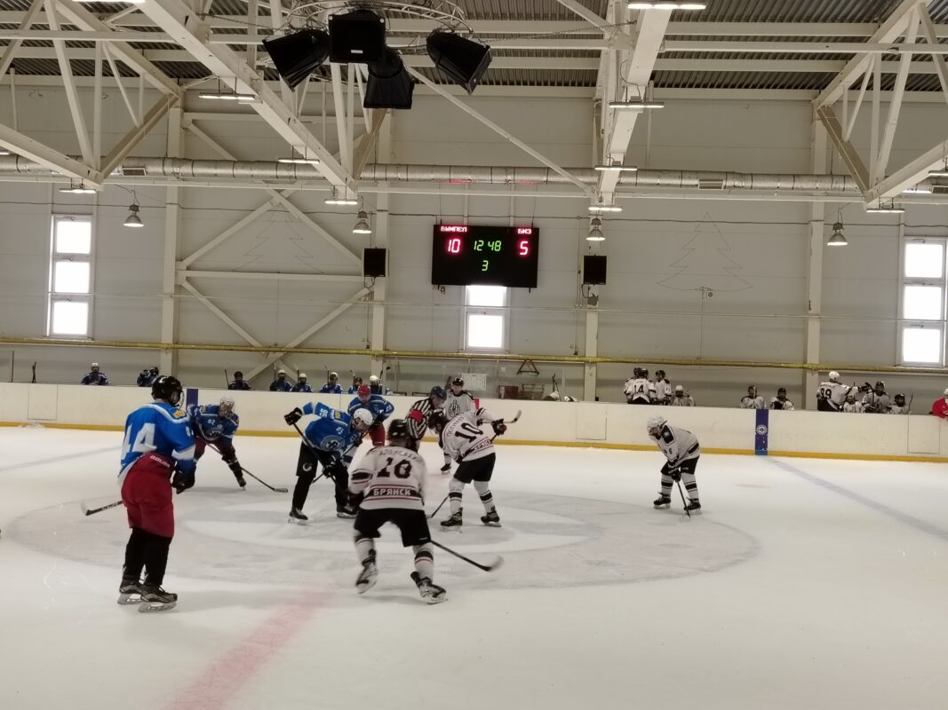 Хоккеисты «Вымпела» выиграли рождественский турнир в Трубчевске