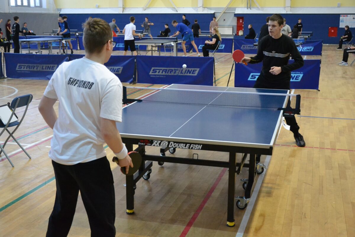 Теннисисты из Советского района Брянска выиграли областную спартакиаду