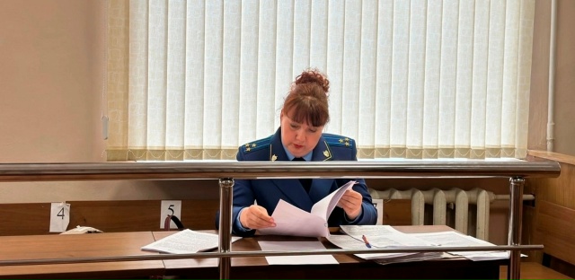 Бывший брянский полицейский получил условный срок за мошенничество