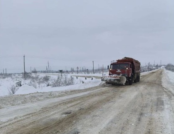 Более 7000 километров проезжей части за сутки очистили дорожники в Брянской области