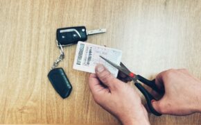 Жительница Мглина получила судимость за покупку водительского удостоверения