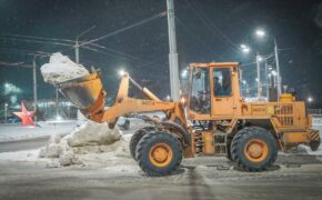 Свыше 5 800 тонн снега вывезли дорожники из Брянска за выходные