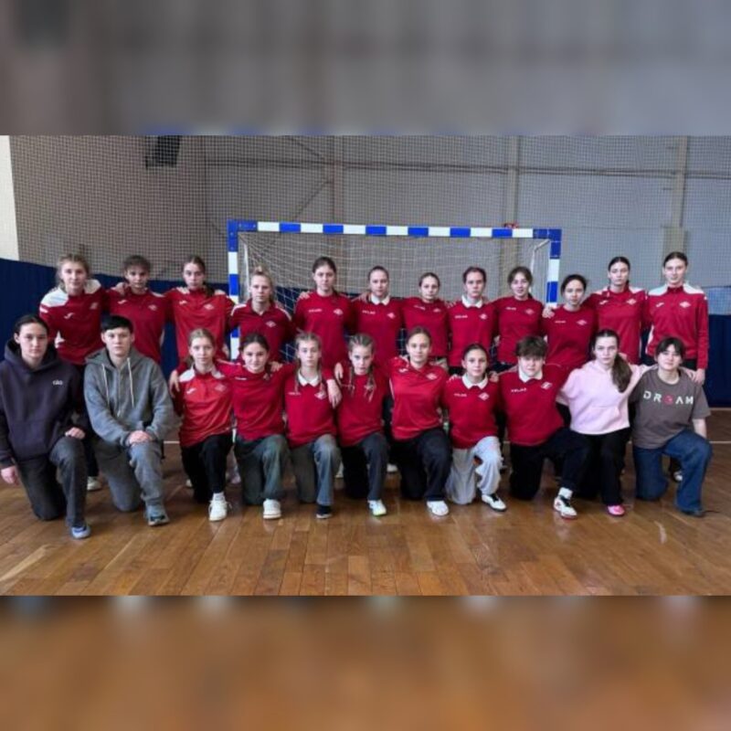 Брянские футболистки выиграли четыре матча первенства России