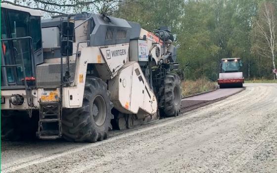 Методом холодной регенерации отремонтировали три дороги в Брянской области