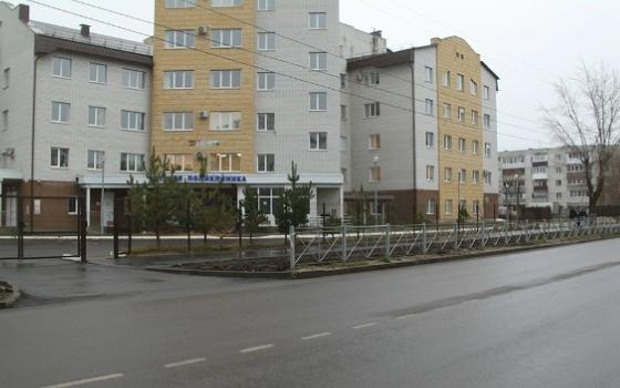 Две ведущие к медучреждениям дороги отремонтировали в Брянске в прошлом году