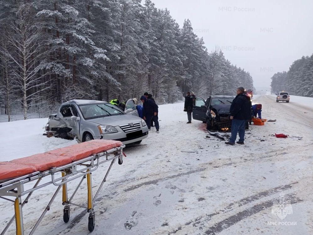 Утром во вторник на брянской трассе в ДТП пострадал человек