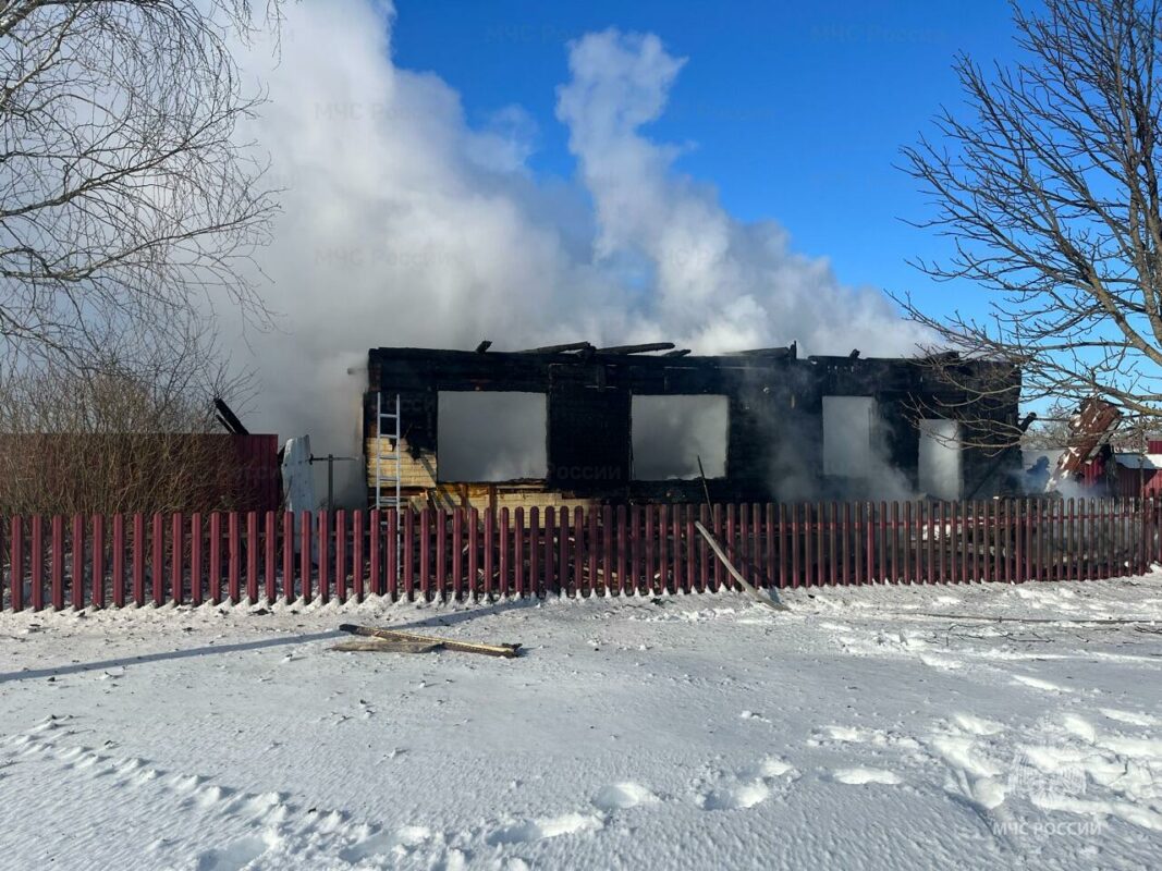 На пожаре в Дятьковском районе в субботу пострадал человек