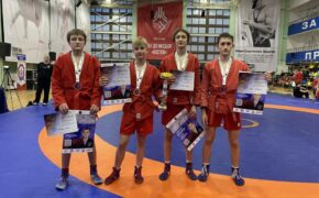 Брянские самбисты завоевали четыре медали на турнире в Москве