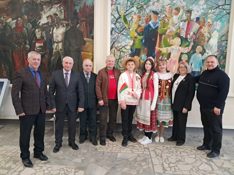 Брянск присоединился к церемонии открытия Года единства народов России