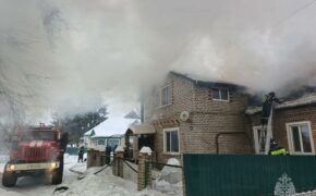 Спасатели потушили жилой дом в Глинищево в воскресенье