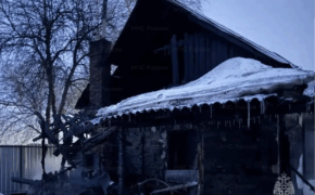 Жилой дом сгорел в Унечском районе накануне вечером