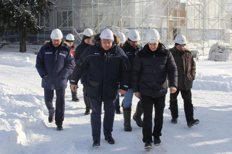 Борис Эбзеев проконтролировал ход восстановления энергообъектов в Брянской области