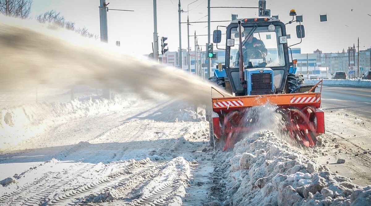 Более 55 тысяч тонн снега вывезли с начала года из Брянска