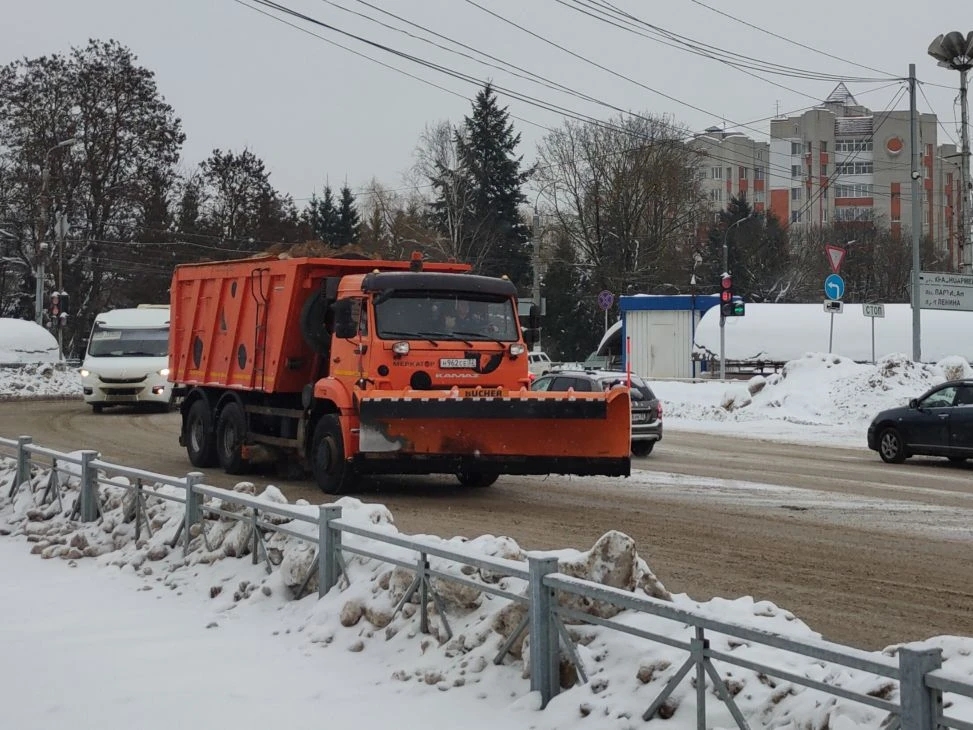 Более 1231 тонн снега вывезли из Брянска за выходные