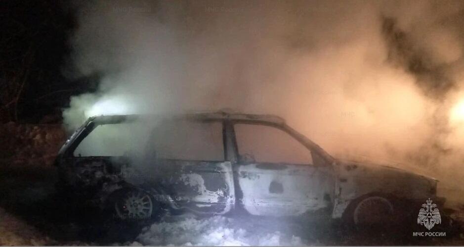 Автомобиль сгорел ночью в Красногорском районе