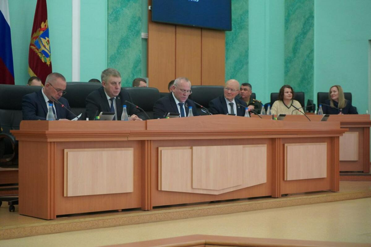 Выплата при поступлении на военную службу по контракту в Брянской области выросла