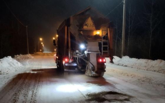 Почти 2000 тонн песко-соляной смеси потратили за сутки брянские дорожники