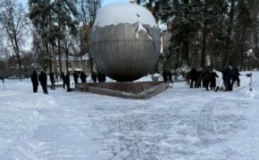 «Снежный десант» боролся со снегом в Брянске в пятницу