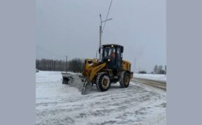 Свыше 2,7 тысяч километров трассы в Брянской области обработали от гололёда за сутки