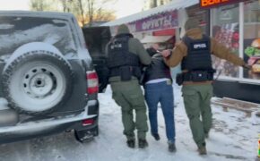 Жителя Брянского района обвиняют в даче крупной взятки полицейскому