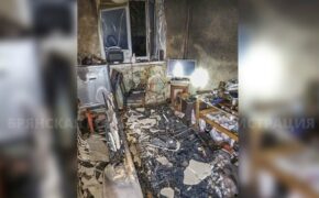 Квартира сгорела ночью в Брянске