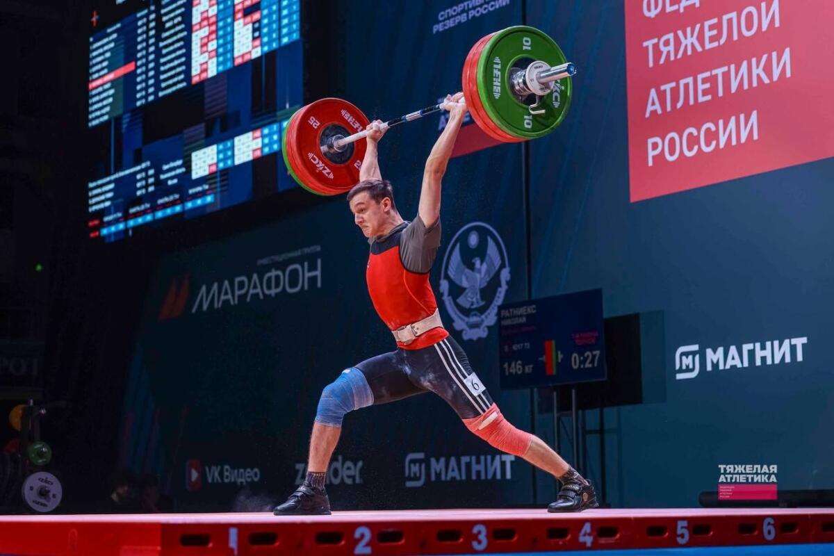 Брянские тяжелоатлеты завоевали три медали на первенстве России