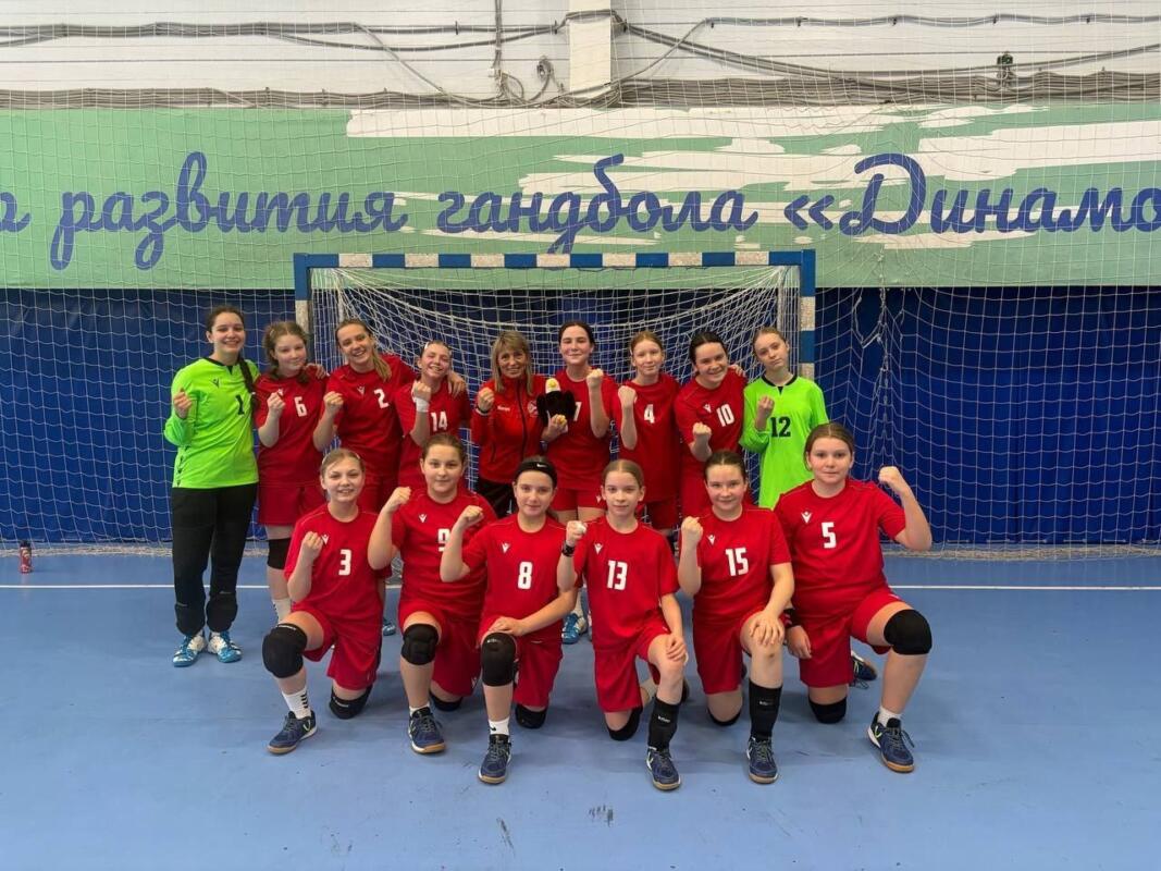 Брянские гандболистки вышли в финал всероссийских соревнований в Волгограде