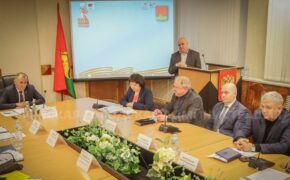 Зарплата работников культуры в Брянске выросла на 8,4 тысячи