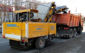 «Бродвеи» собирают песок с дорог в Брянске