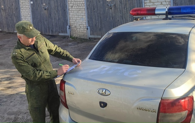 Суд оштрафовал брянца за попытку подкупить инспектора ГИБДД