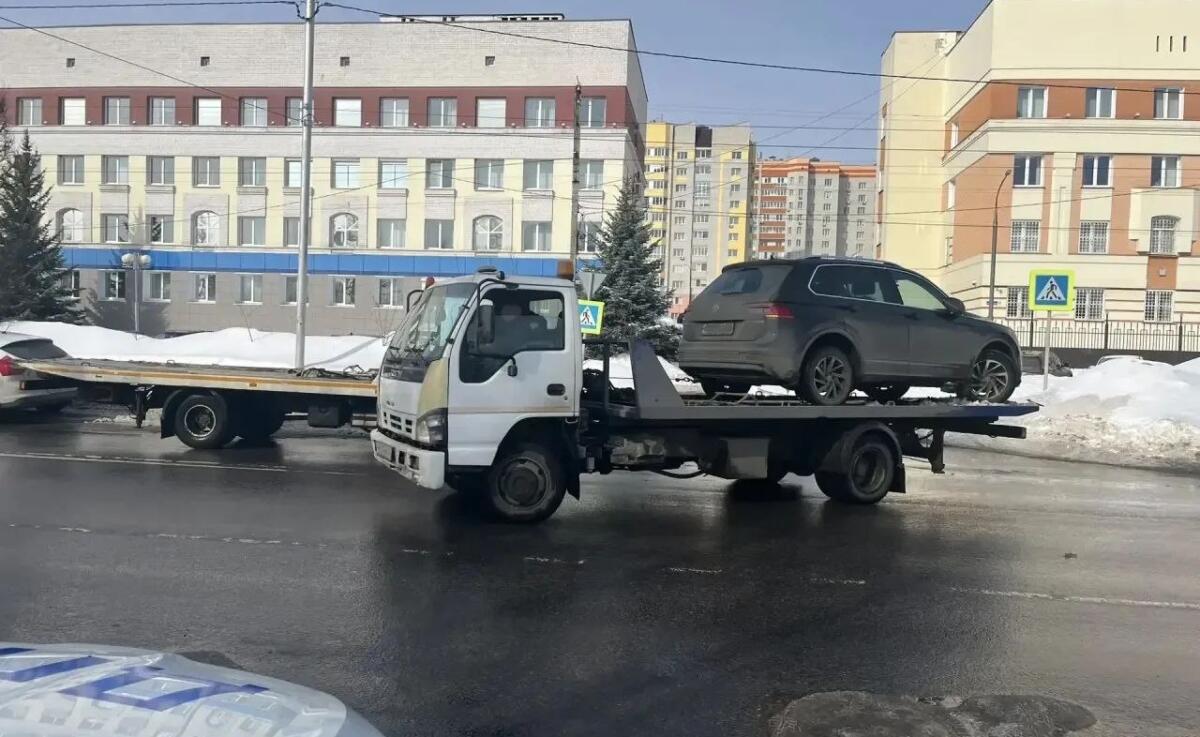 «Авто-Ураган» будет следить за нарушителями правил парковки в Брянске