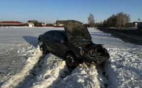 Иномарка съехала в кювет на трассе в Трубчевском районе в четверг