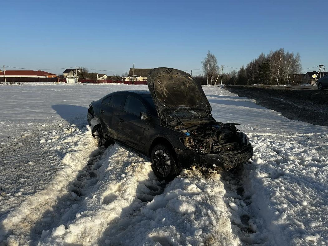 Иномарка съехала в кювет на трассе в Трубчевском районе в четверг