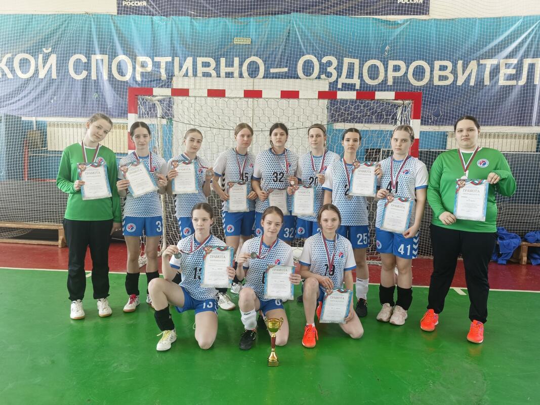 Брянские гандболистки стали призёрами турнира в Орле