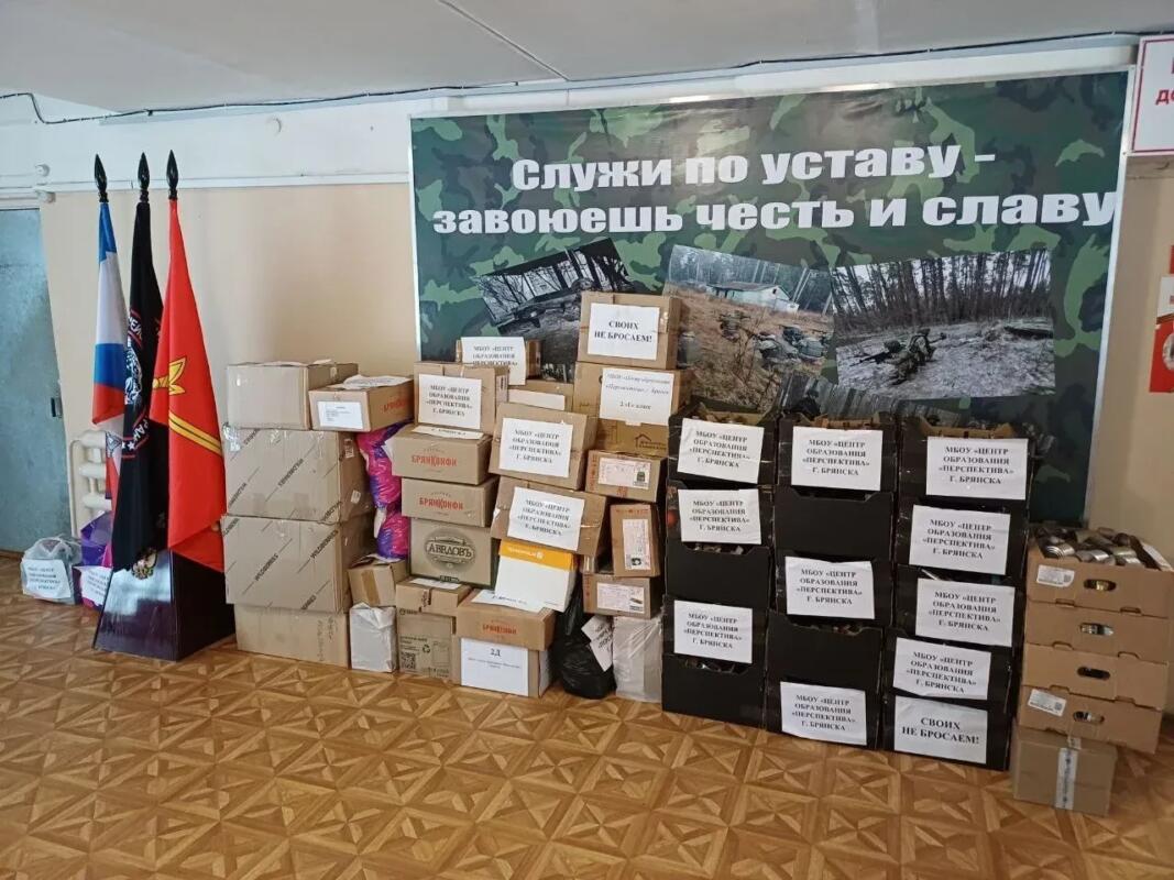 800 окопных свечей изготовили брянские школьники для военных