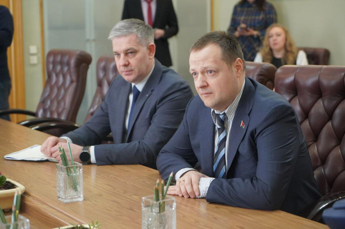 Брянский губернатор обсудил сотрудничество с  гендиректором Минского моторного завода