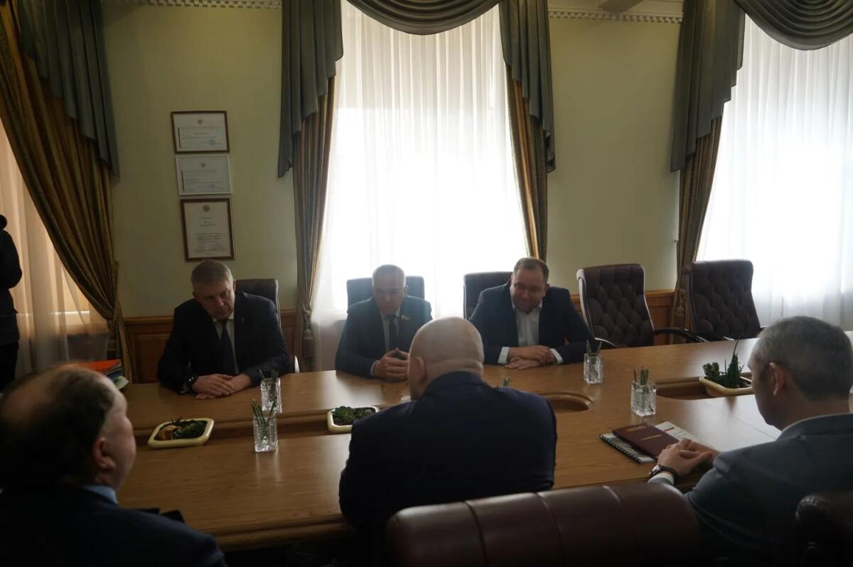 Брянский губернатор встретился с руководителями научно-производственного предприятия «Александр»