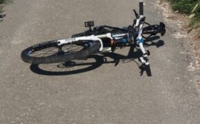 Иномарка столкнулась с велосипедом в Климово в субботу