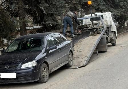 1061 водителя оштрафовали за неправильную парковку в Брянске