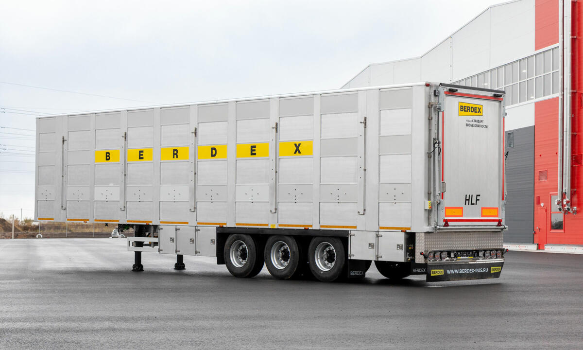 Уникальную разгрузочно-погрузочную платформу для животноводства выпустили в Брянске