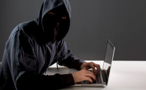 Лжеоператоры сотовой связи обманули четырёх брянцев на прошлой неделе