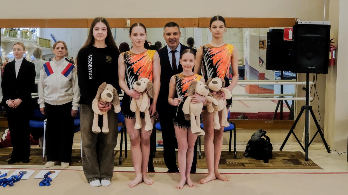 Турнир по спортивной акробатике собрал более двухсот спортсменов в Брянске