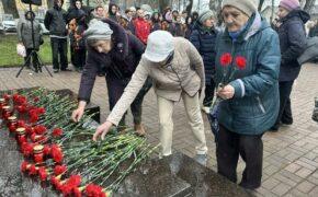 Митинг в память узников фашистских концлагерей прошёл в Брянске