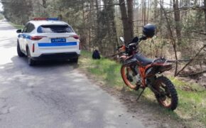 Байкеру без водительских прав из Новозыбкова грозит штраф