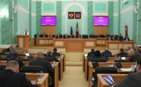 Брянские депутаты присвоили пяти населённым пунктам почётные звания.