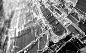 Пешеход попал под машину на брянской трассе ночью накануне