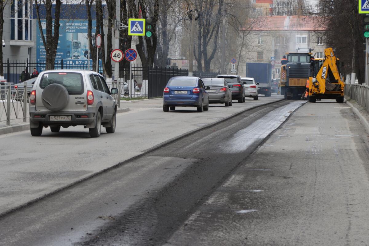 Парковка появится на улице Советской в Брянске