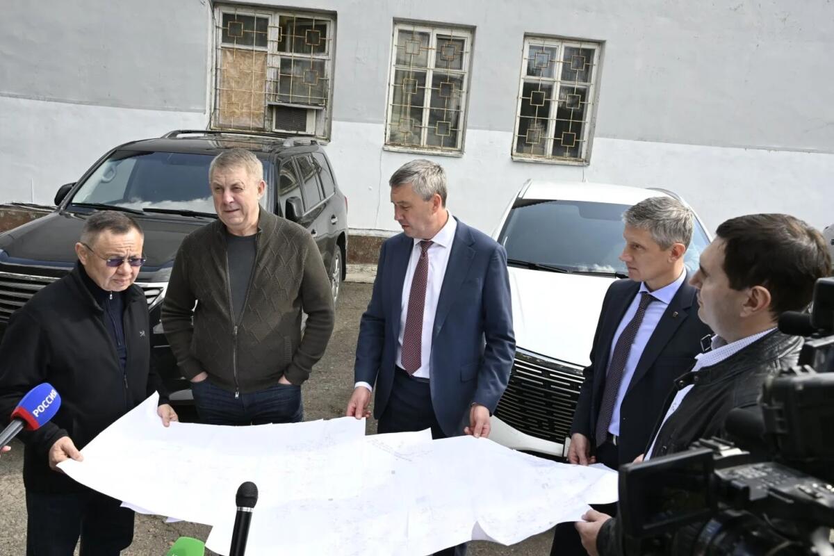 Глава Минстроя РФ проверил работу мобильных котельных в городе Клинцы