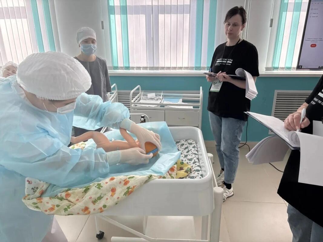 Брянская студентка стала призёром чемпионата «Профессионалы» по акушерскому делу